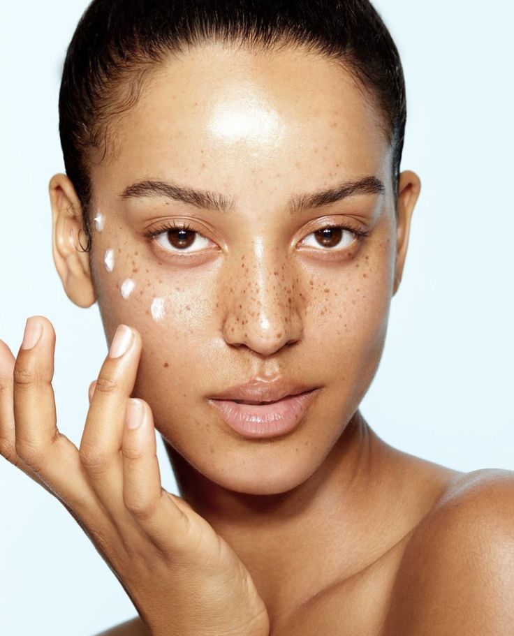 Dans quel ordre appliquer vos soins visage ? Guide étape par étape pour bien faire votre routine skincare