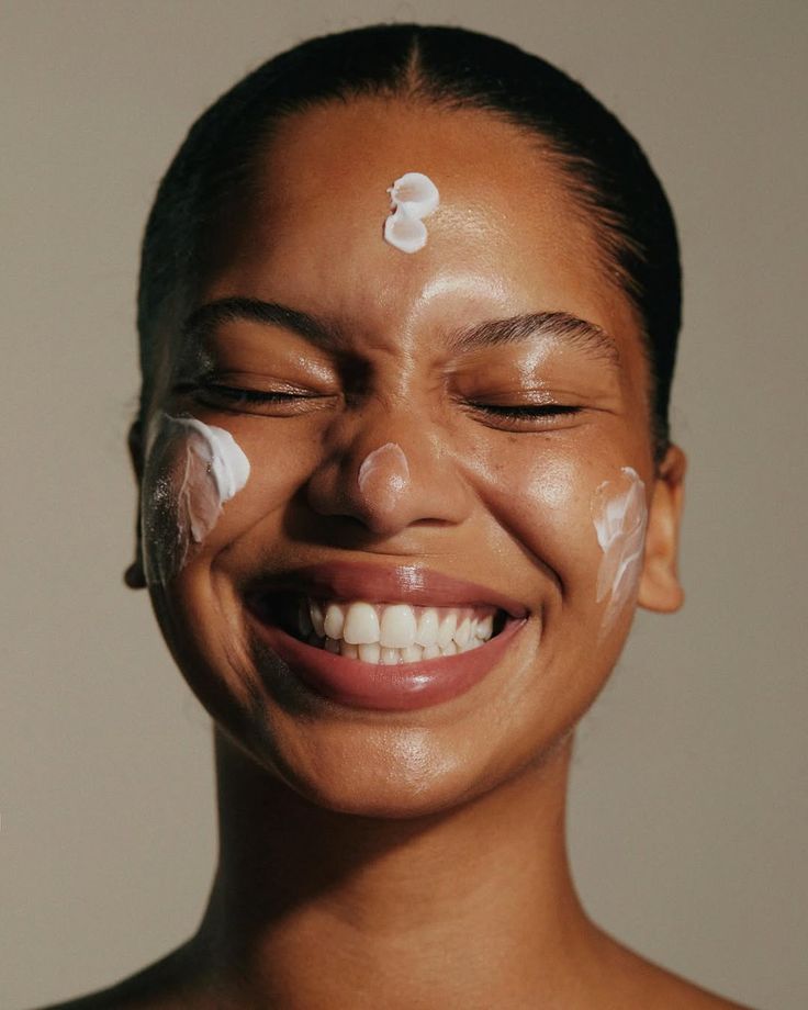 Filtre chimique ou filtre minéral : quel filtre solaire choisir pour protéger sa peau des UV ?